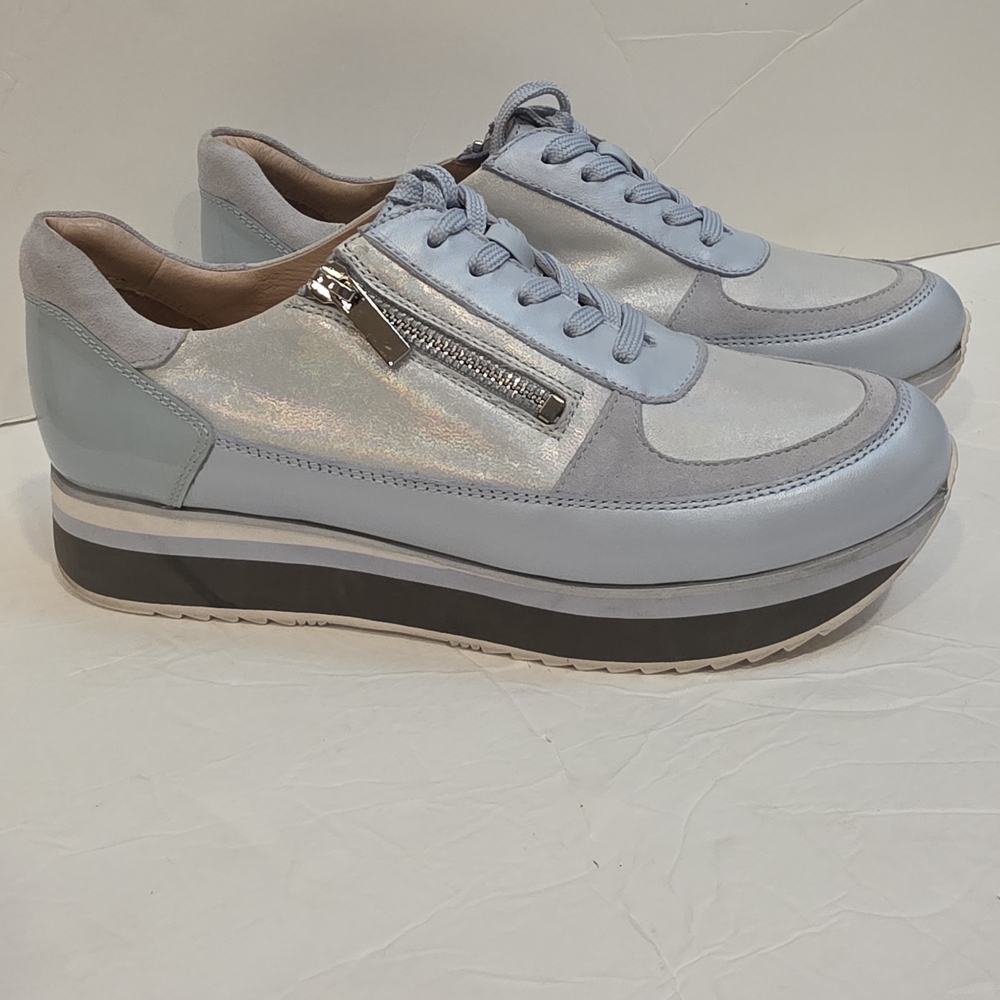 Elegant Light Blue Women's Sneakers with Zipper Detail